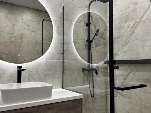 дом по адресу Леоніда Каденюка