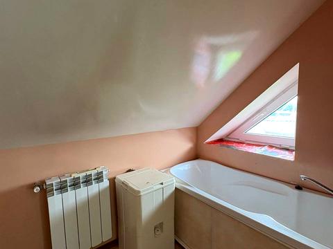 будинок за адресою 1 Травня