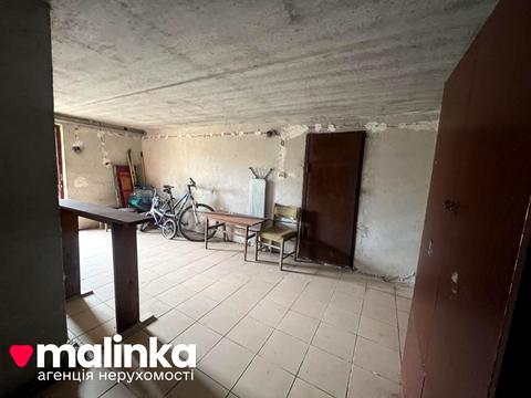 будинок за адресою Районна