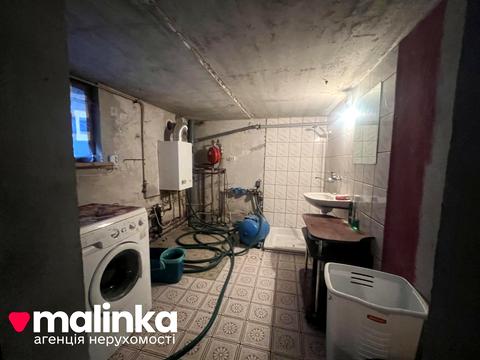 будинок за адресою Районна