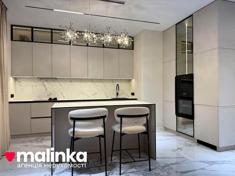 будинок за адресою Михайла Грушевського вул.