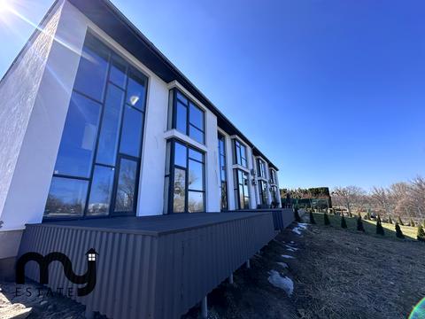 будинок за адресою Грушевського вул., 27