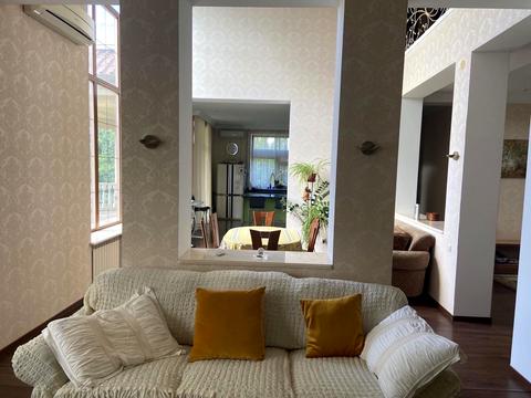 будинок за адресою Набережна, 40