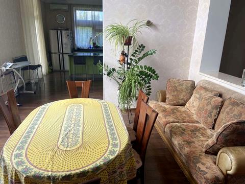 будинок за адресою Набережна, 40