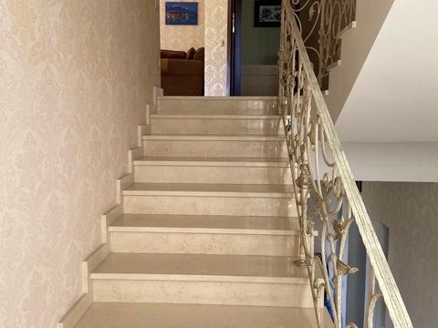 будинок за адресою Набережна, 40