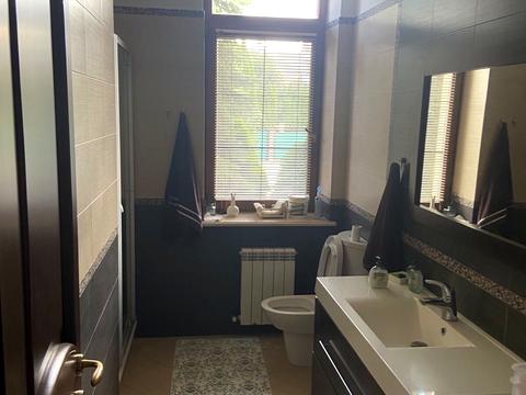 будинок за адресою Набережна, 40