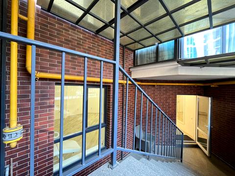 коммерческая по адресу Прорізна ул., 9