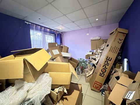 комерційна за адресою Науки просп. (Гагаріна), 100