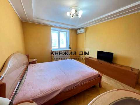 квартира за адресою Жилянська вул., 72