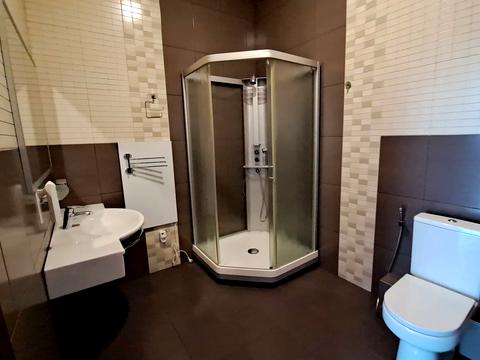 комерційна за адресою Лейпцизька вул., 3