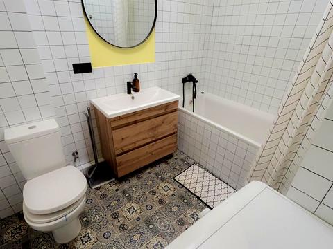 квартира за адресою Академіка Амосова вул., 12