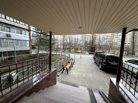 квартира за адресою Гетьмана Петра Дорошенка вул. (Генерала Грушевого), 12