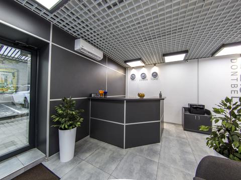 комерційна за адресою Волоська вул., 31-А