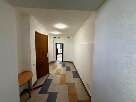 комерційна за адресою Михайла Коцюбинського вул., 25