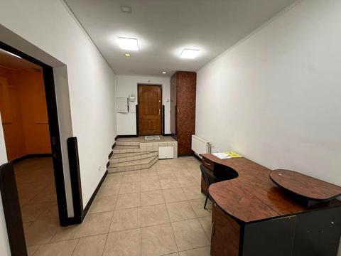 комерційна за адресою Михайла Коцюбинського вул., 25