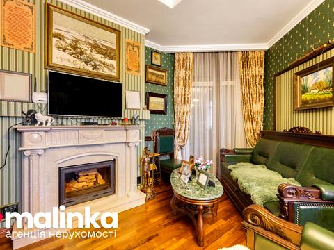 будинок за адресою Олекси Довбуша вул.