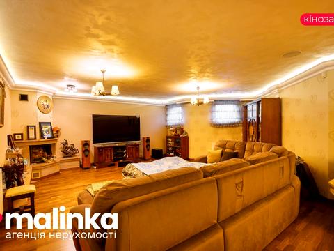 будинок за адресою Олекси Довбуша вул.