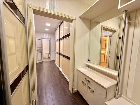 квартира за адресою Авіаконструктора Ігоря Сікорського вул. (Танкова), 1