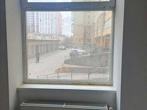 комерційна за адресою Хіміків вул., 21