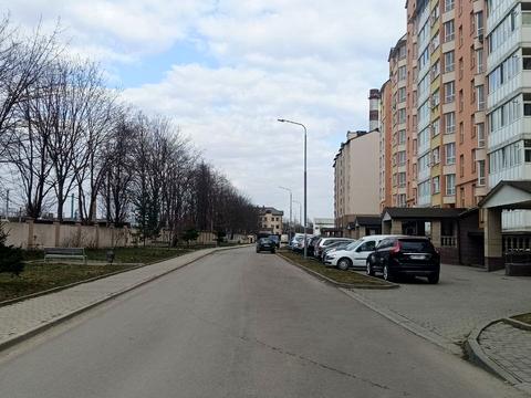 комерційна за адресою Хіміків вул., 21