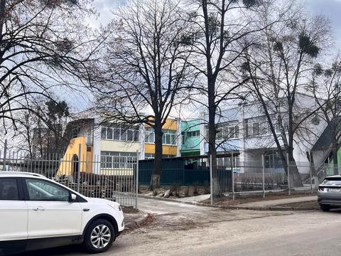 комерційна за адресою Коновальця, 26