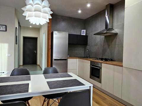 квартира за адресою Левка Лук'яненка вул. (Василя Жуковського), 16, 18, 20, 24