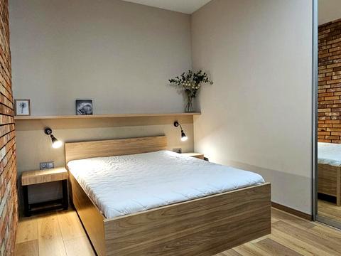 квартира за адресою Левка Лук'яненка вул. (Василя Жуковського), 16, 18, 20, 24