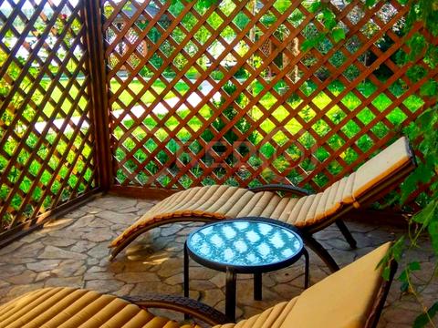 комерційна за адресою Льотчиків вул., 74