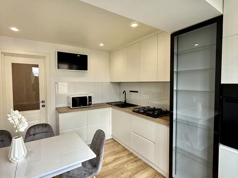 квартира за адресою Героїв Майдану вул. (Червоноармійська), 93