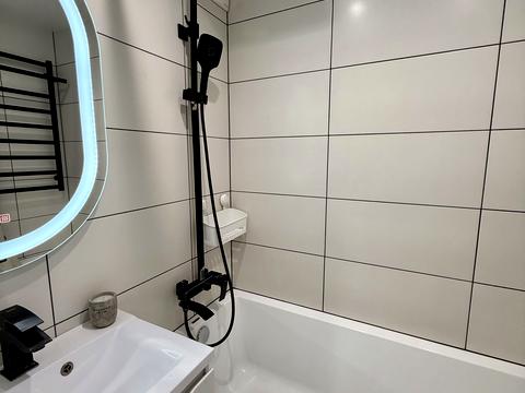 квартира за адресою Героїв Майдану вул. (Червоноармійська), 93