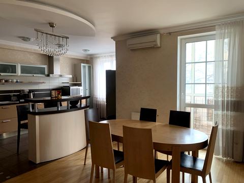 квартира за адресою Почайнинська вул., 25/49