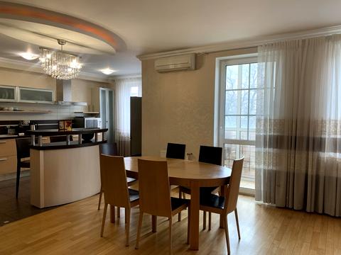 квартира за адресою Почайнинська вул., 25/49