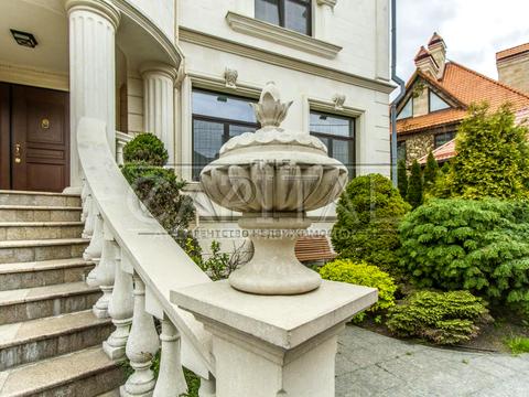 дом по адресу Зверинецкая ул.