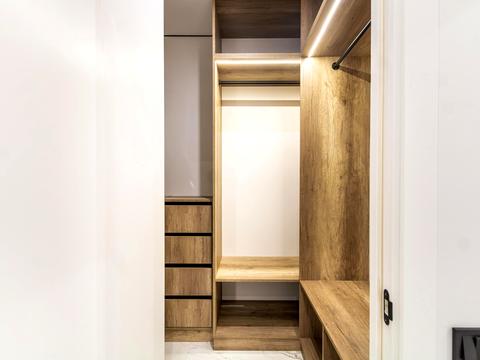 квартира за адресою Романа Левицького вул., 4