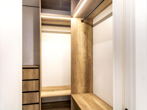 квартира за адресою Романа Левицького вул., 4