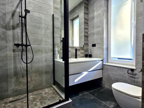 будинок за адресою Урядова, 24А