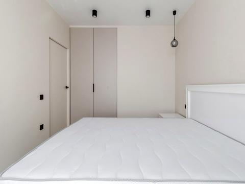 квартира по адресу Героев Майдана ул., 1