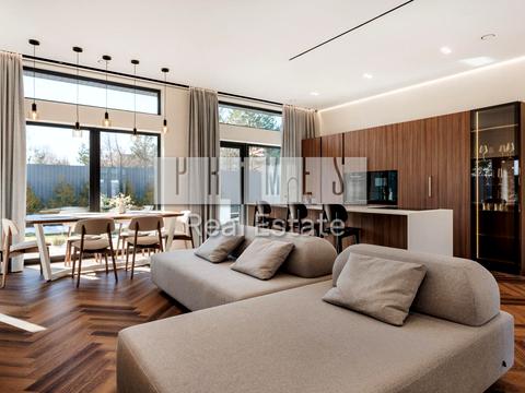 будинок за адресою добровольців