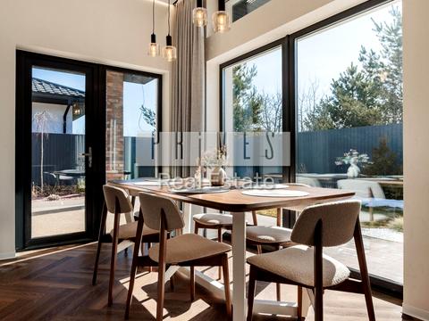 будинок за адресою добровольців