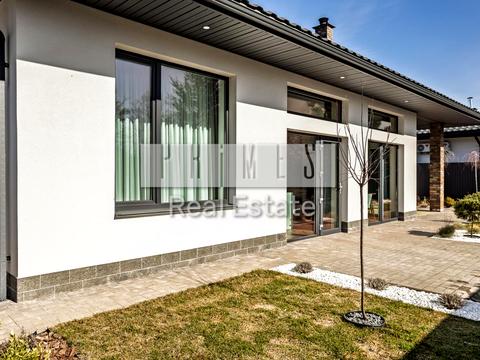 будинок за адресою добровольців