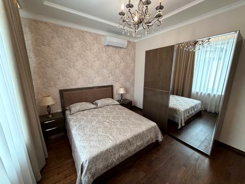 дом по адресу Евгения Коновальца пер. (Урицького)