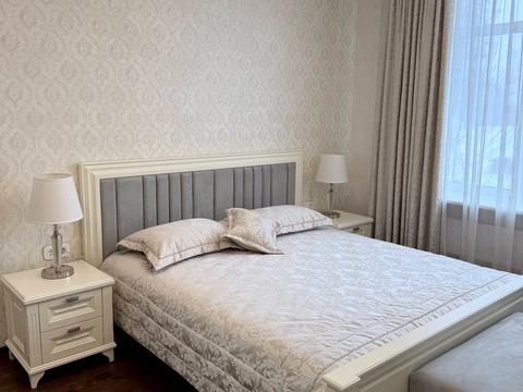 дом по адресу Евгения Коновальца пер. (Урицького)