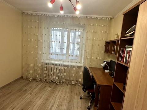 квартира за адресою Івана Миколайчука вул., 8