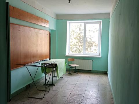 комерційна за адресою с. Довге, Перемоги, 1