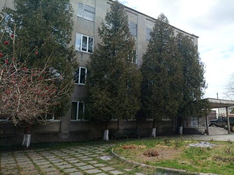 комерційна за адресою с. Довге, Перемоги, 1