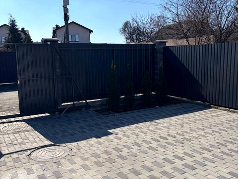 будинок за адресою Артема Максюка вул. (Жовтнева), 6