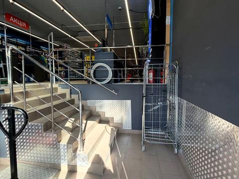 комерційна за адресою Львівське шосе, 20б