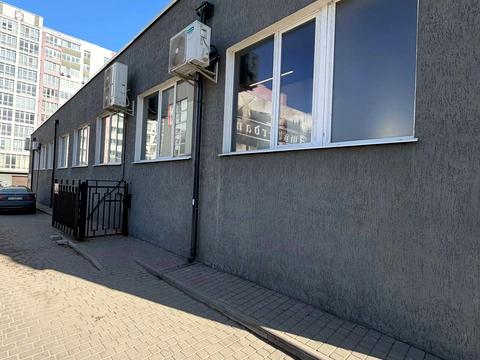 комерційна за адресою Львівське шосе, 20б