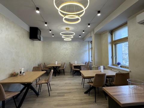 комерційна за адресою Стрілецька вул., 4