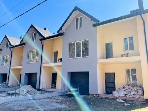будинок за адресою Степана Бандери вул.